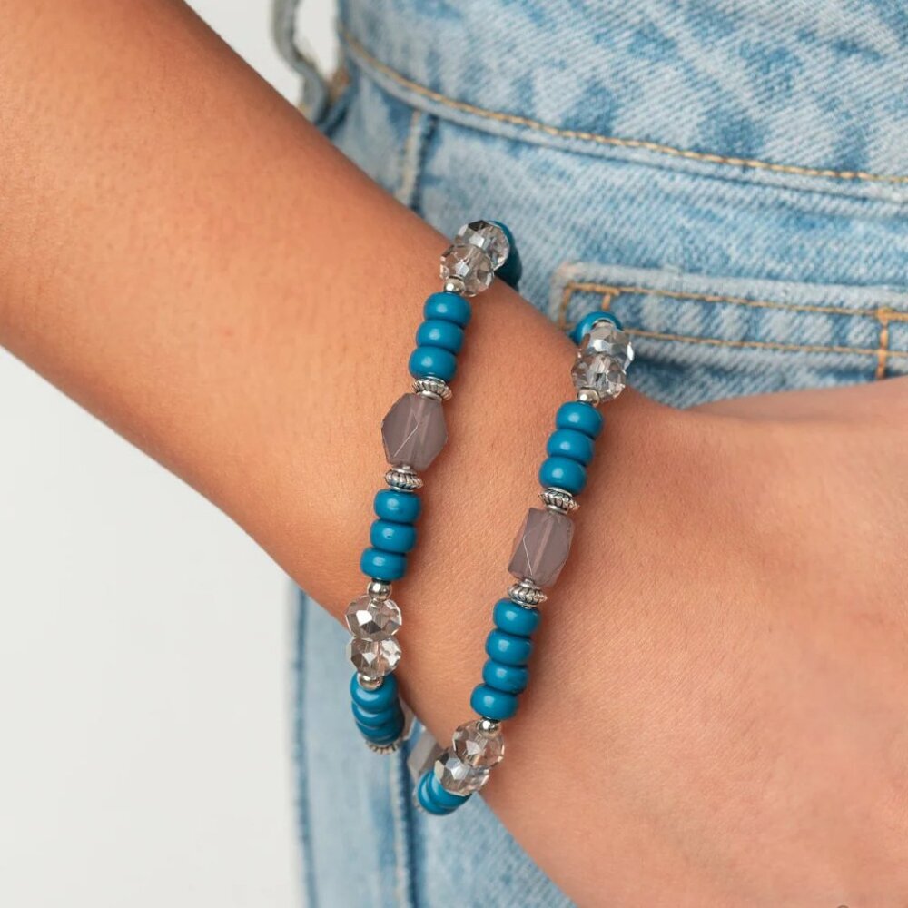 Paparazzi Jewelry Accessories - Delightfully Dainty - Blue Bracelet - Vintage